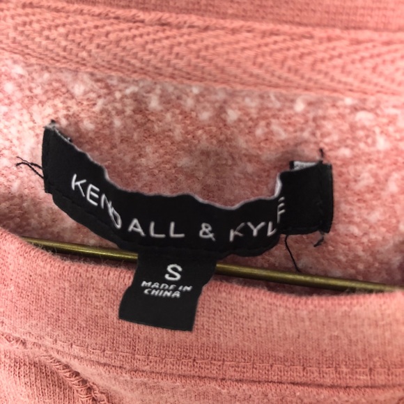 Pink sweatshirt - Picture 2 of 3